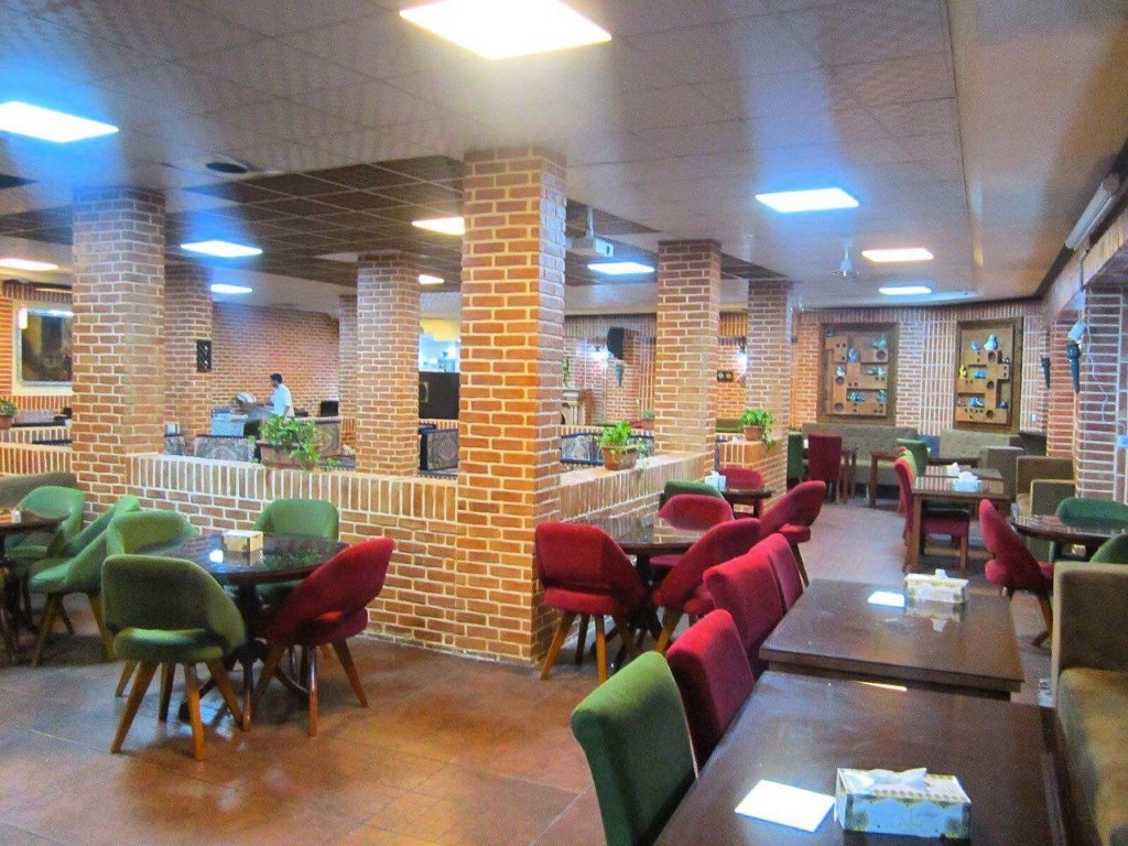 رستوران سنتی سیاوش