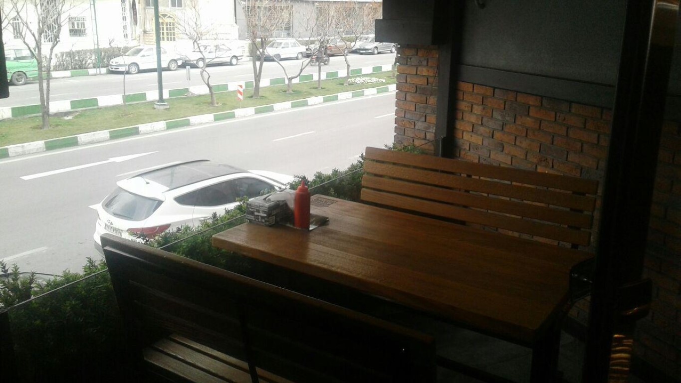 برگرلند(اندرزگو)